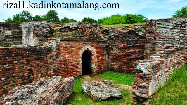 Menjelajahi 5 Keindahan Wisata Budaya di Banten